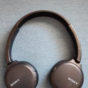 Sony Wireless Bluetooth On-Ear Headphones Black New Condition